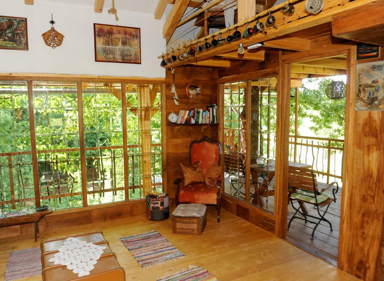 Treehouse Resnice -Mreznica Barilovic Exteriör bild