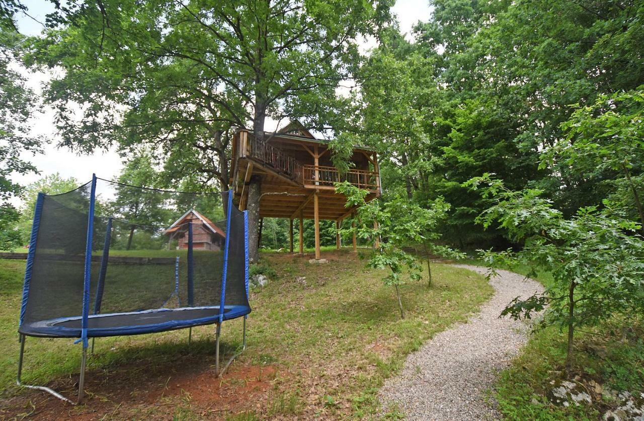 Treehouse Resnice -Mreznica Barilovic Exteriör bild