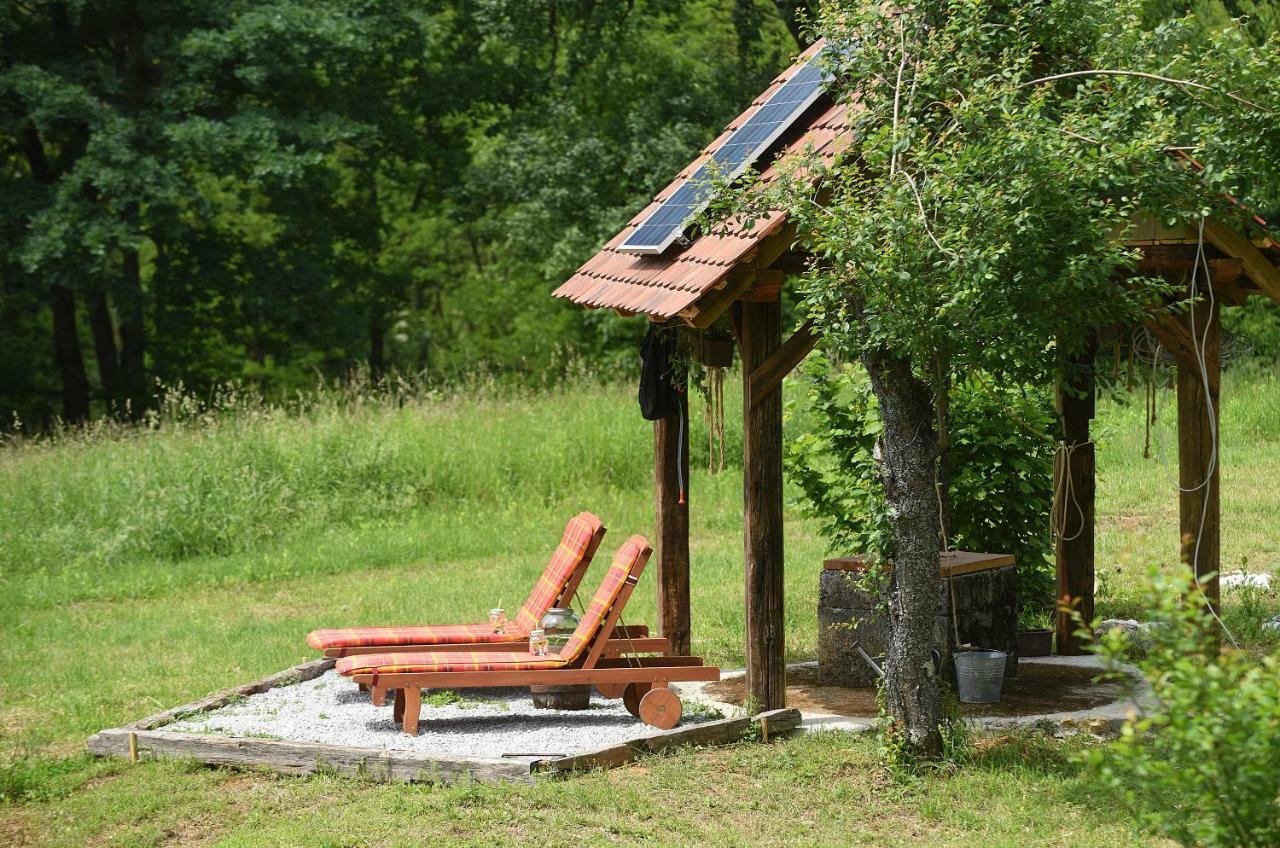 Treehouse Resnice -Mreznica Barilovic Exteriör bild